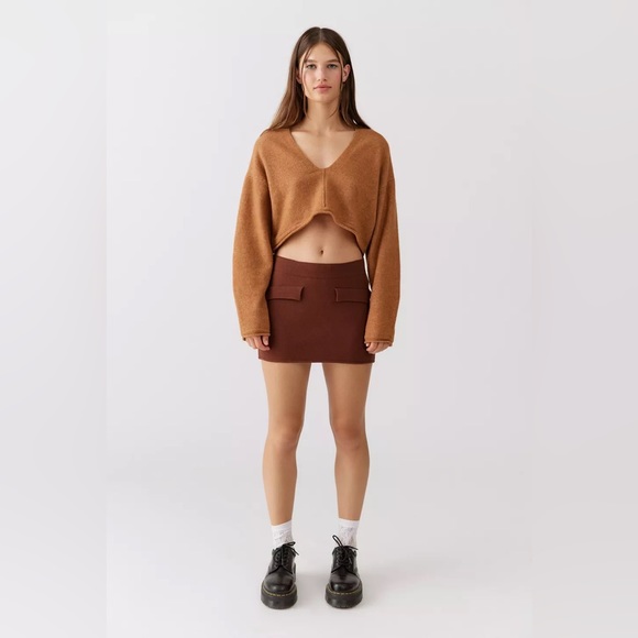 Urban Outfitters. Knit sweater mini skirt. Dark brown 🤎 Brand new. - Picture 3 of 7